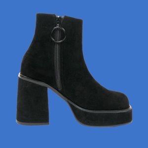 *NEW* UNIF Milla Platform Ankle Boot 8